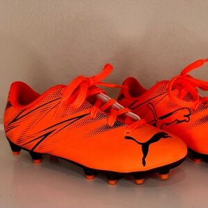 Puma Kids' Ultra Play FG/AG Soccer Cleats – Sun Stream/Sunset Glow – Size 13